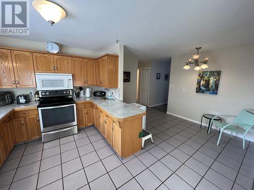 5324 51 Street, Fort Nelson, BC - Indoor Photo Showing Kitchen