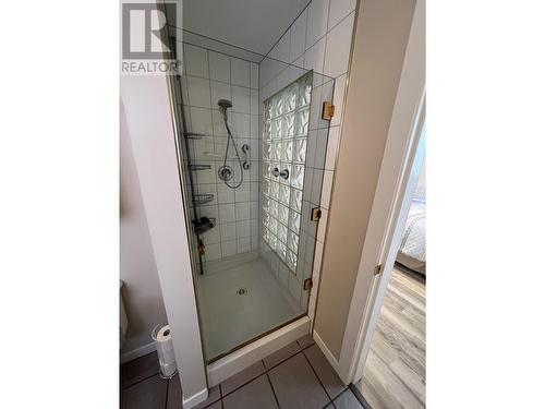 5324 51 Street, Fort Nelson, BC - Indoor Photo Showing Bathroom