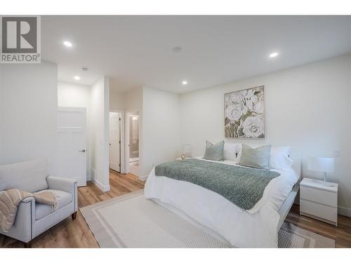 248 Bentgrass Avenue, Oliver, BC - Indoor Photo Showing Bedroom