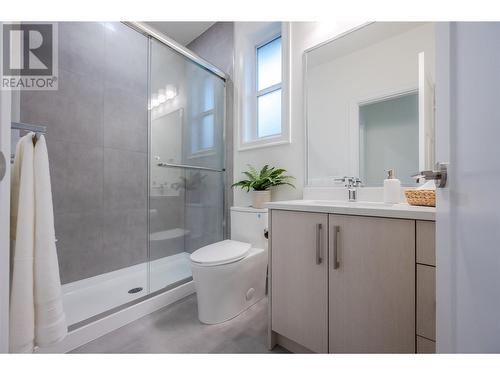 248 Bentgrass Avenue, Oliver, BC - Indoor Photo Showing Bathroom