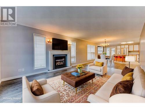 1404 12 Street, Vernon, BC - Indoor Photo Showing Living Room With Fireplace