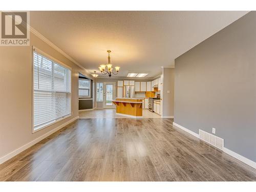 1404 12 Street, Vernon, BC - Indoor