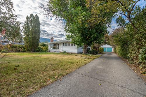 610 Vedette Drive, Penticton, BC - Outdoor