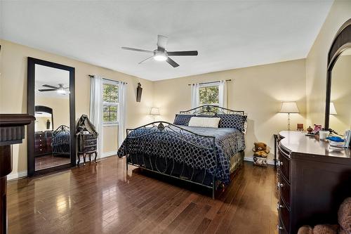 8765 Forsberg Road, Vernon, BC - Indoor Photo Showing Bedroom