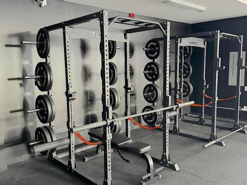 IntÃ©rieur - 237 Boul. Crémazie O., Montréal (Ahuntsic-Cartierville), QC - Indoor Photo Showing Gym Room