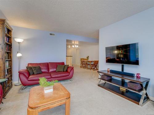 301-3157 Tillicum Rd, Saanich, BC - Indoor Photo Showing Living Room