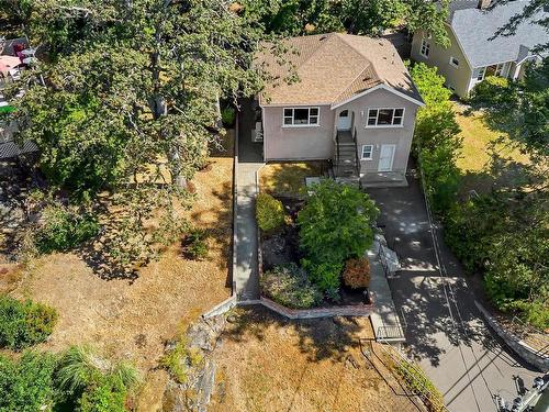 956 Burnside Rd West, Saanich, BC 