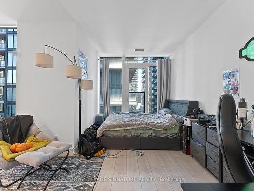 2906-55 Mercer St, Toronto, ON - Indoor Photo Showing Bedroom