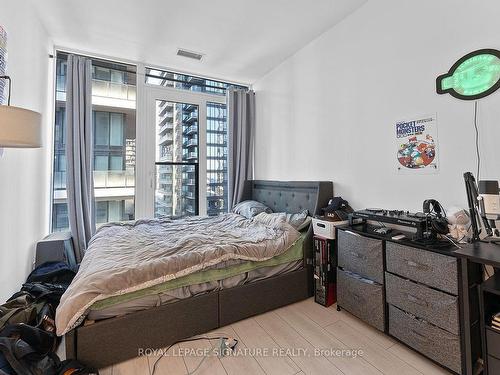 2906-55 Mercer St, Toronto, ON - Indoor Photo Showing Bedroom