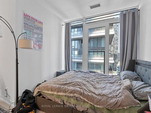 2906-55 Mercer St, Toronto, ON - Indoor Photo Showing Bedroom