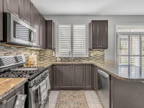 110 Snowling Dr, Ajax, ON - Indoor Photo Showing Kitchen With Stainless Steel Kitchen With Double Sink With Upgraded Kitchen