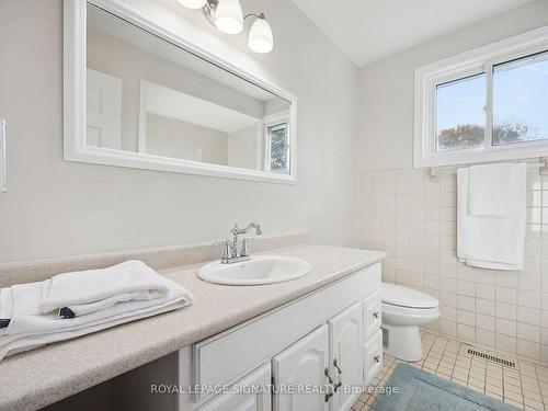 61 Fulbert Cres, Toronto, ON - Indoor Photo Showing Bathroom