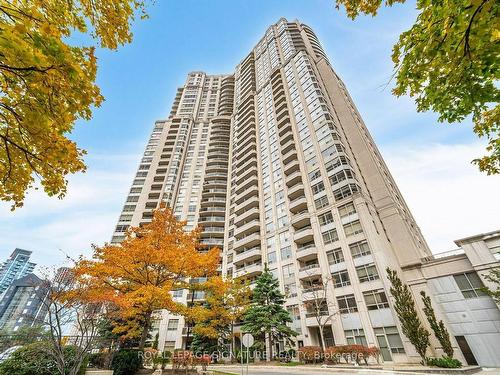 1705-35 Kingsbridge Garden Circ, Mississauga, ON - Outdoor With Balcony With Facade