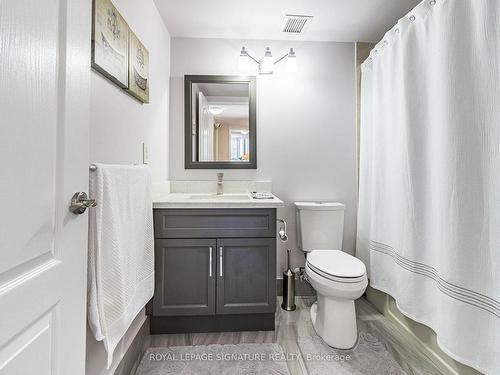 316-1333 Bloor St, Mississauga, ON - Indoor Photo Showing Bathroom