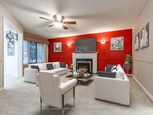 1460 Bancroft Dr, Mississauga, ON - Indoor Photo Showing Living Room With Fireplace