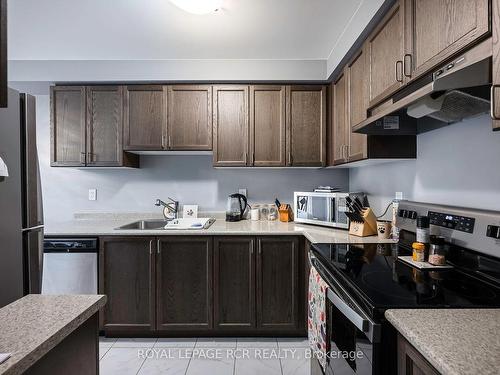 141 Clark St, Shelburne, ON - Indoor Photo Showing Kitchen With Stainless Steel Kitchen