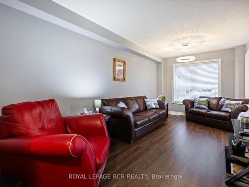 141 Clark St, Shelburne, ON - Indoor Photo Showing Living Room