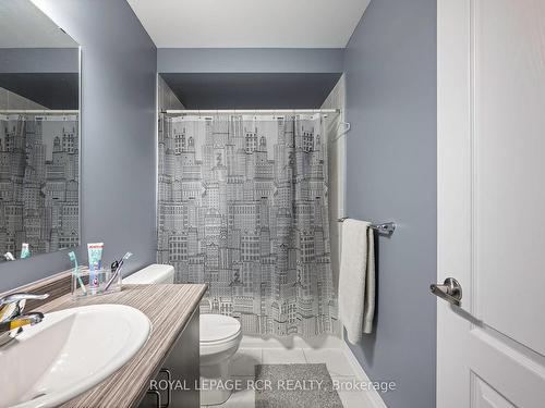 141 Clark St, Shelburne, ON - Indoor Photo Showing Bathroom