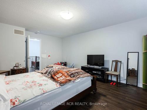 141 Clark St, Shelburne, ON - Indoor Photo Showing Bedroom