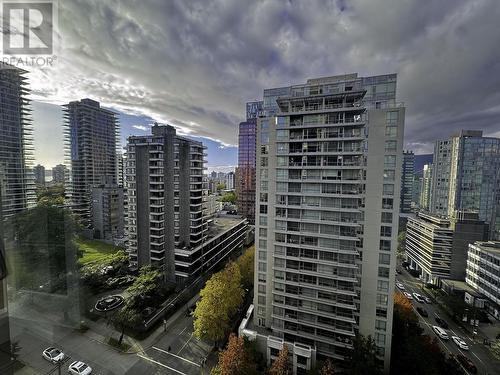 1601 1367 Alberni Street, Vancouver, BC - Outdoor With Facade