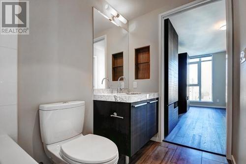 1901 1351 Continental Street, Vancouver, BC - Indoor Photo Showing Bathroom