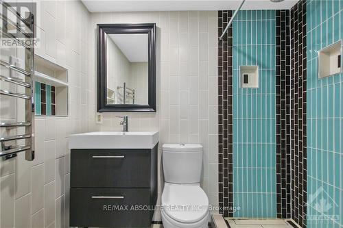 702 - 2019 Carling Avenue, Ottawa, ON - Indoor Photo Showing Bathroom