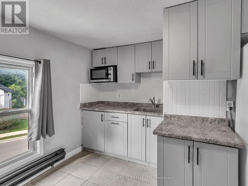 1 South Park Street, Belleville, ON - Indoor Photo Showing Kitchen