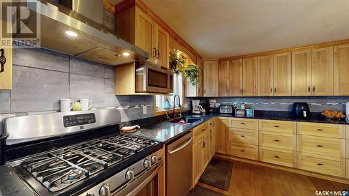 532 Gertie Street, Moosomin, SK - Indoor Photo Showing Kitchen