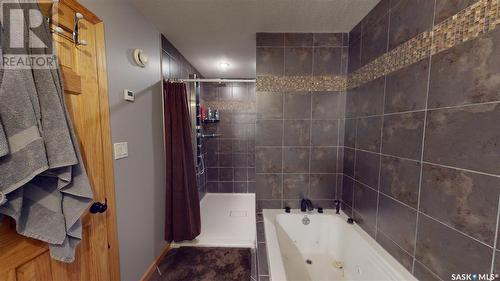 532 Gertie Street, Moosomin, SK - Indoor Photo Showing Bathroom