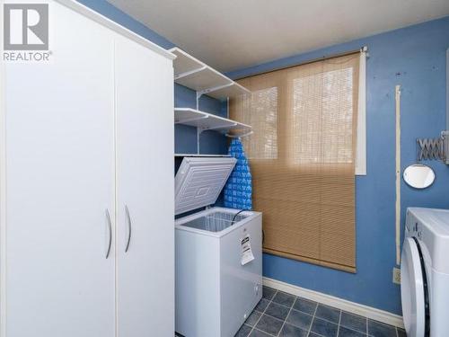 103 Rainbow Road, Whitehorse, YT - Indoor Photo Showing Laundry Room