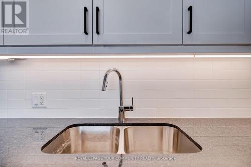 704 - 10 Gatineau Drive, Vaughan, ON - Indoor Photo Showing Kitchen With Double Sink