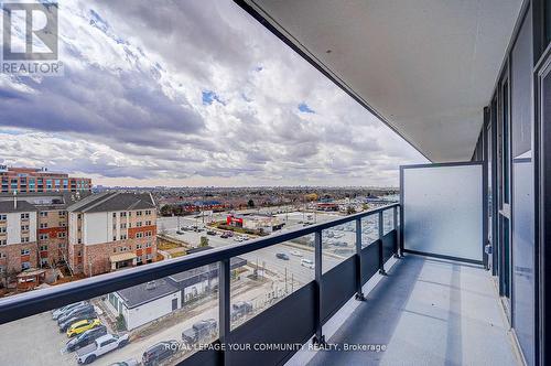 704 - 10 Gatineau Drive, Vaughan, ON - Outdoor With View With Exterior