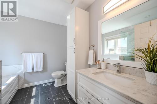 7 Whitetail Court, Guelph (Village), ON - Indoor Photo Showing Bathroom