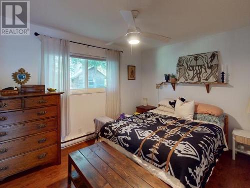 9259 Gela Road, Powell River, BC - Indoor Photo Showing Bedroom