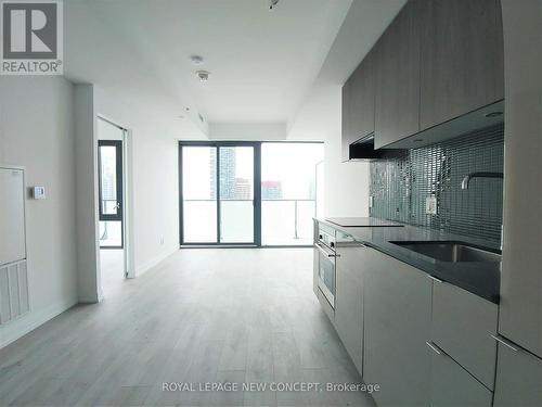 3611 - 161 Roehampton Avenue, Toronto (Mount Pleasant West), ON - Indoor Photo Showing Kitchen