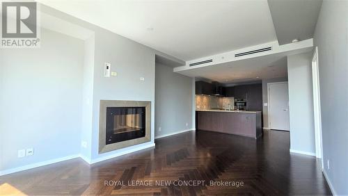 4902 - 180 University Avenue, Toronto (Bay Street Corridor), ON - Indoor With Fireplace