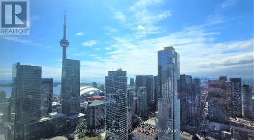 4902 - 180 University Avenue, Toronto (Bay Street Corridor), ON - Outdoor With View