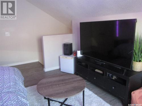 528 J Avenue N, Saskatoon, SK - Indoor Photo Showing Bedroom