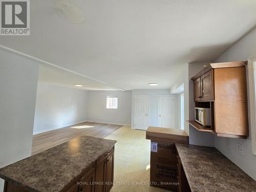 B - 76 Guelph Street, Halton Hills, ON - Indoor Photo Showing Kitchen