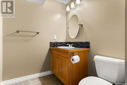 714 Callander Crescent N, Regina, SK - Indoor Photo Showing Bathroom