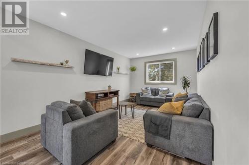 44010 Hwy 3, Wainfleet, ON - Indoor Photo Showing Living Room