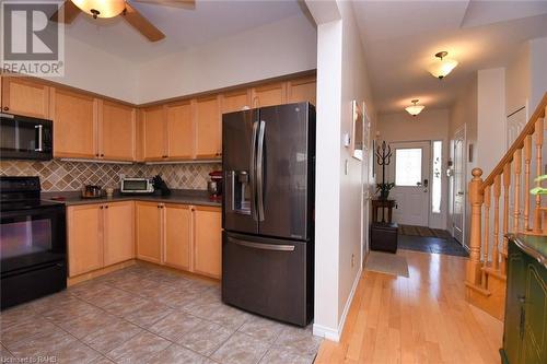 81 Valridge Drive Unit# 36, Ancaster, ON - Indoor Photo Showing Kitchen