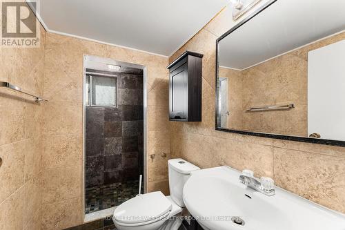 58 Mendota Road, Toronto (Stonegate-Queensway), ON - Indoor Photo Showing Bathroom