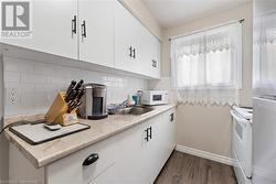 UNIT 4 kitchen - 