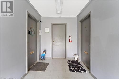 hallway - 256 South Drive, Simcoe, ON - Indoor Photo Showing Other Room