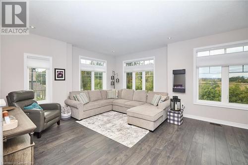 288 Glover Road Unit# 1, Stoney Creek, ON - Indoor Photo Showing Living Room