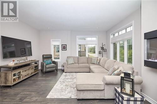 288 Glover Road Unit# 1, Stoney Creek, ON - Indoor Photo Showing Living Room