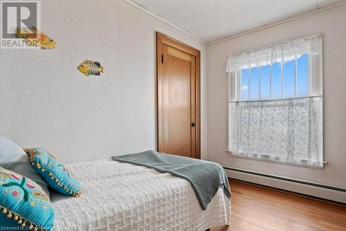 13171 Lakeshore Road, Wainfleet, ON - Indoor Photo Showing Bedroom