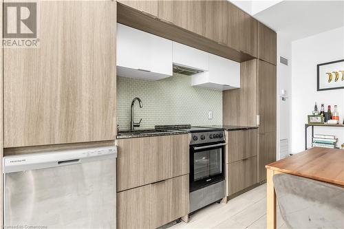 159 Dundas Street E Unit# 4103, Toronto, ON - Indoor Photo Showing Kitchen With Upgraded Kitchen