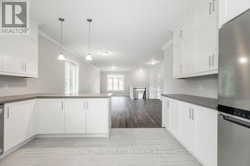 51 Natures Trail, Wasaga Beach, ON - Indoor Photo Showing Kitchen